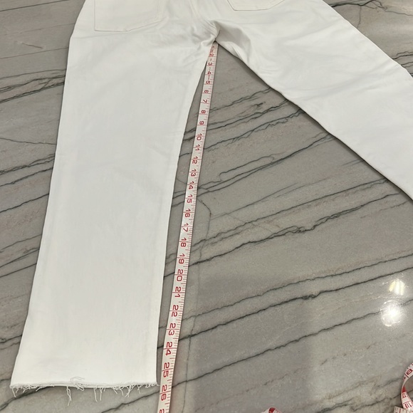 NWT Gap Mid Rise Girlfriend Jeans with Washwell White-26 Short - Picture 9 of 14
